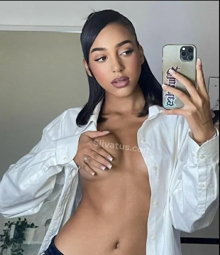 18+ Голая тиктокерша Алиша Коне (aalishass) на фото