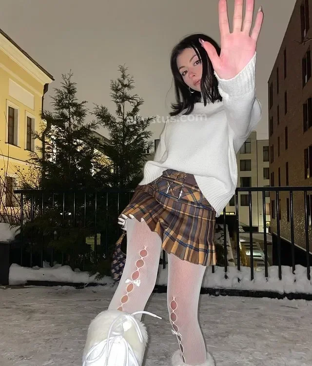 18+ Горячее фото тиктокерши Дора (mentaldora)