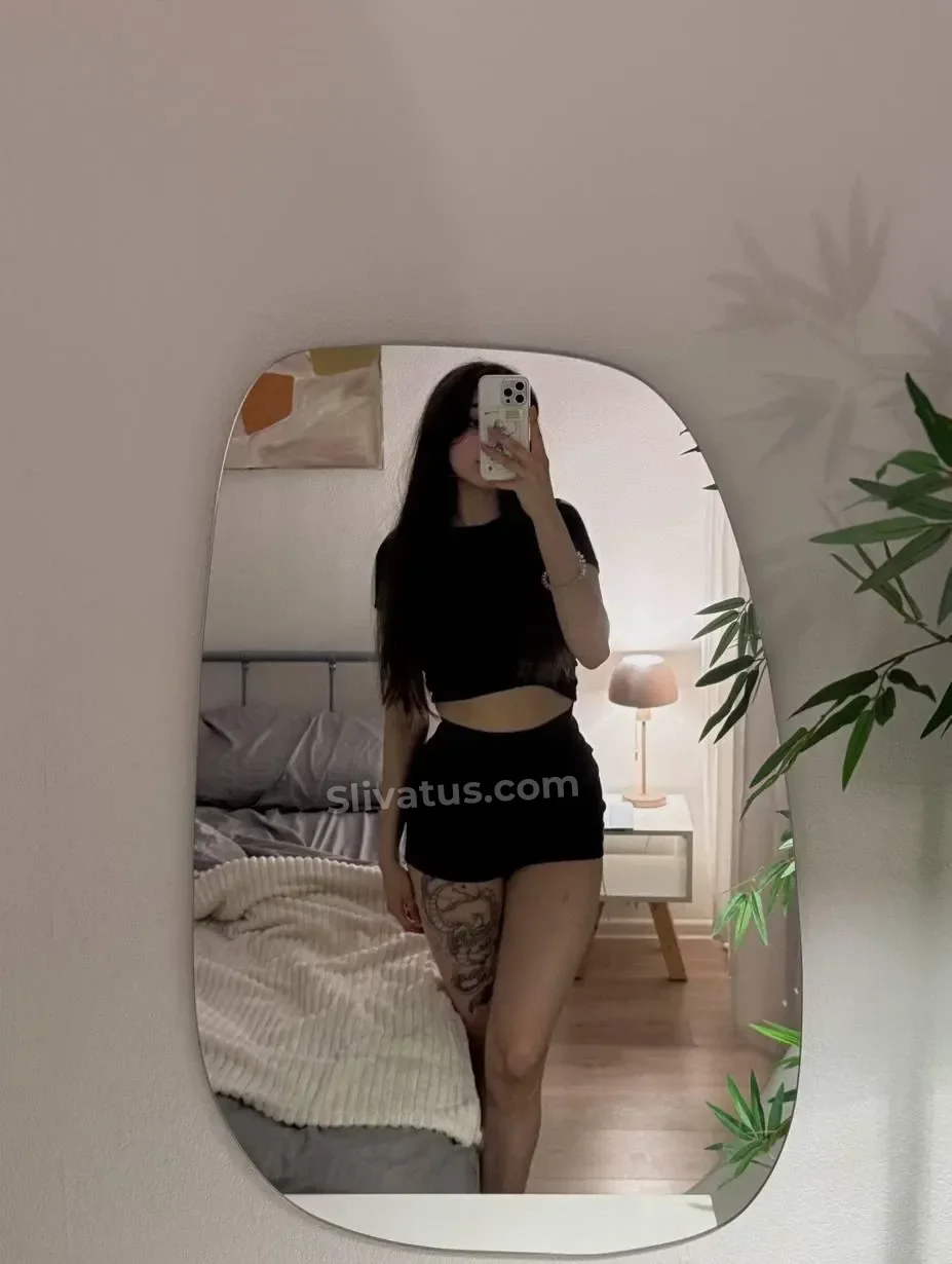 18+ Rochersha (Настя Рочерша) блогерша без одежды
