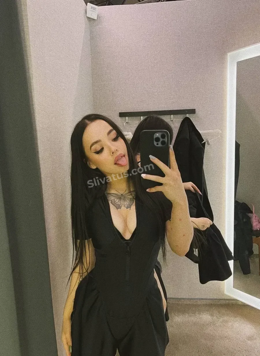 18+ Слив фото тиктокерши Лунаком (Lunacom)