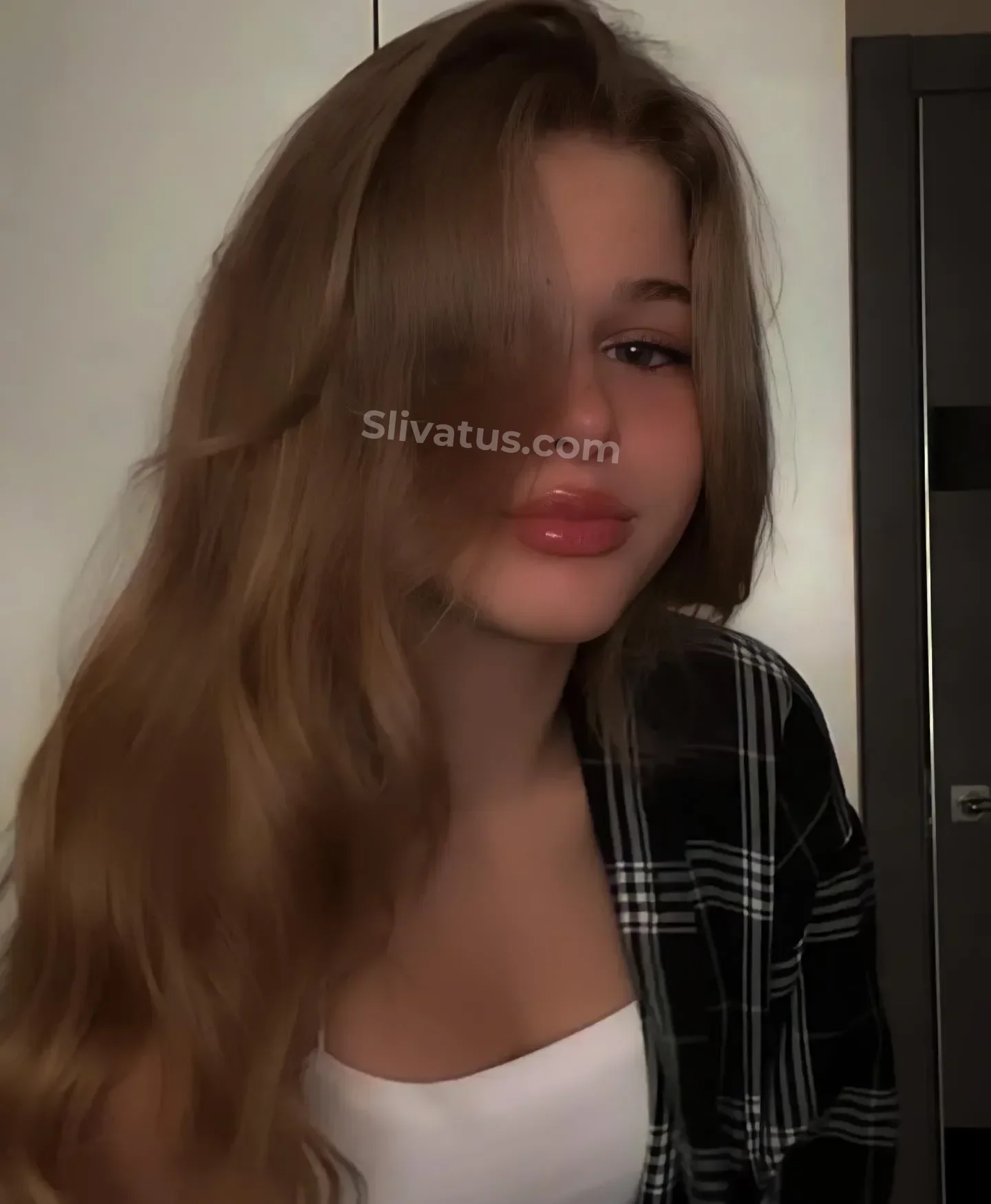 18+ Слив голой тик токерши Лера Симка (simka.le)