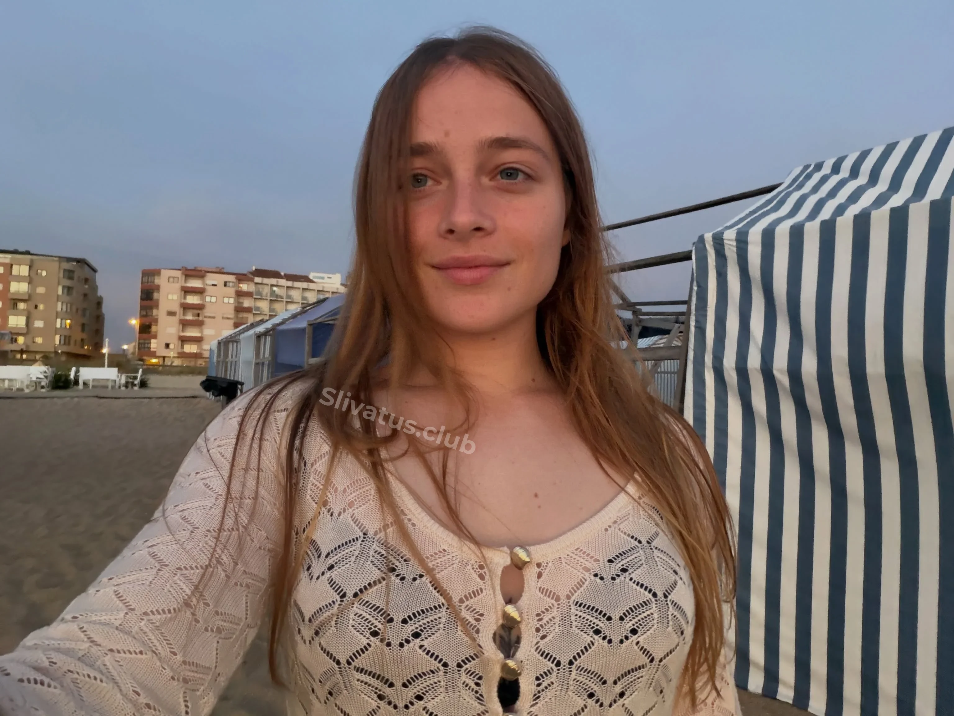 18+ Утечка фото блогерши qoqsik (qoqsik1)