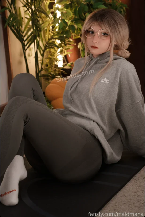 Для взрослых Слив фото тиктокерши Maidmana
