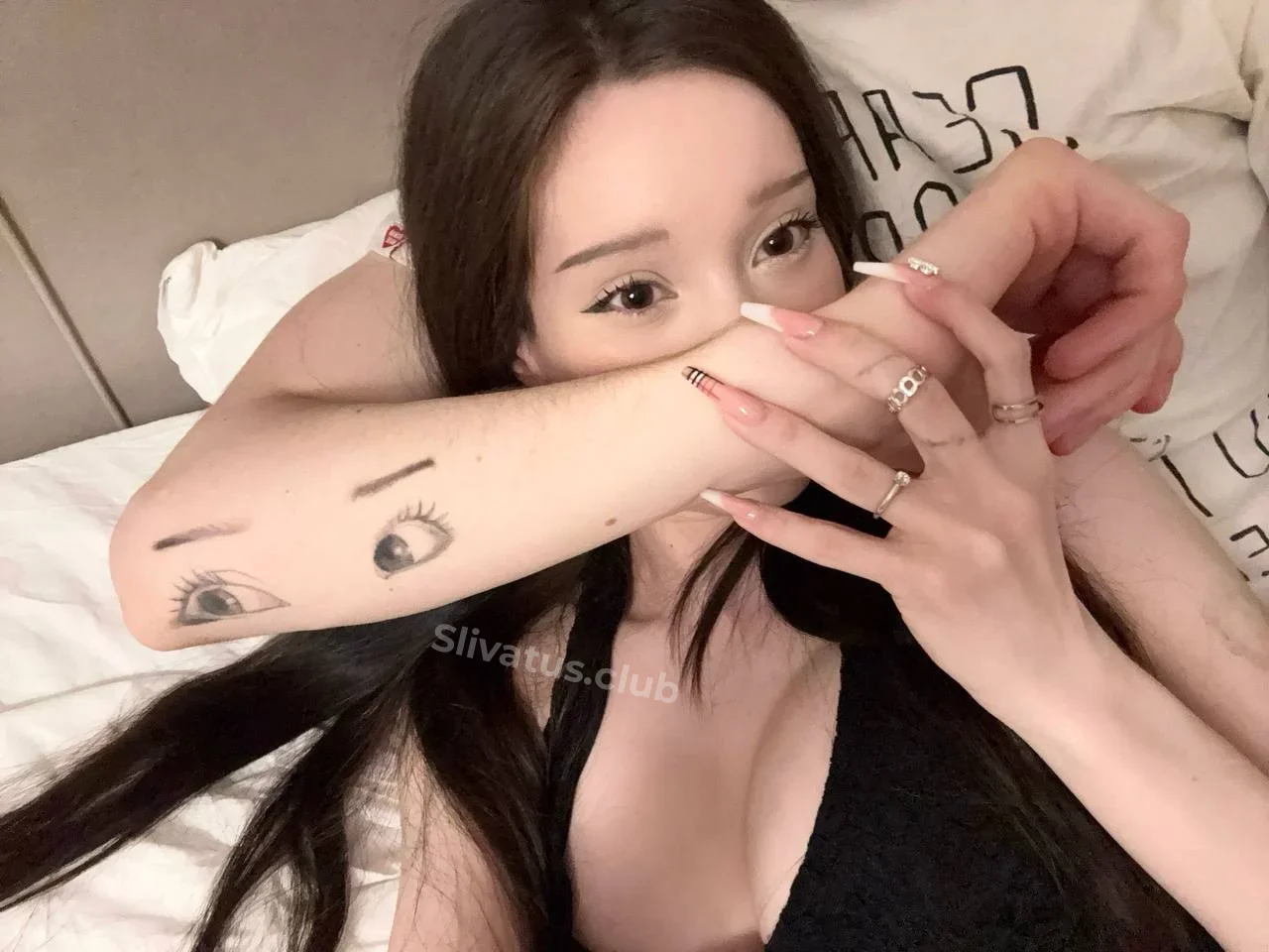 Интимный Аня Клеш (Анна Клешман) блогерша без одежды
