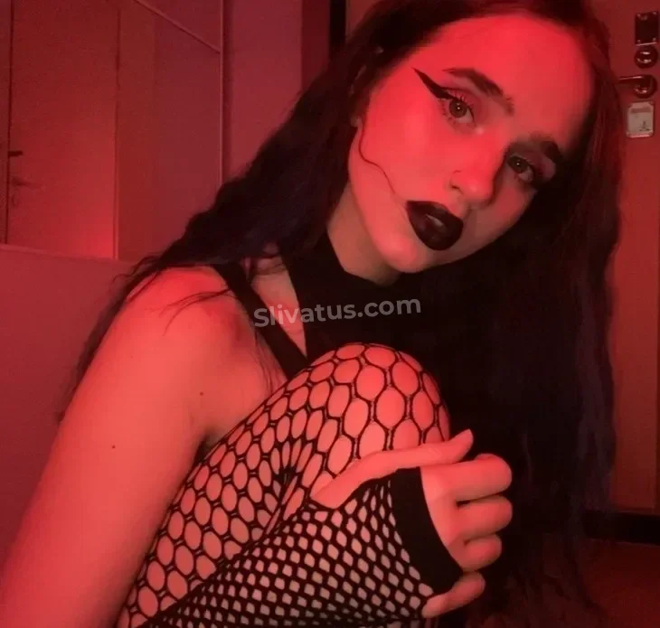 OnlyFans Фото голой тик токерши Keronkes
