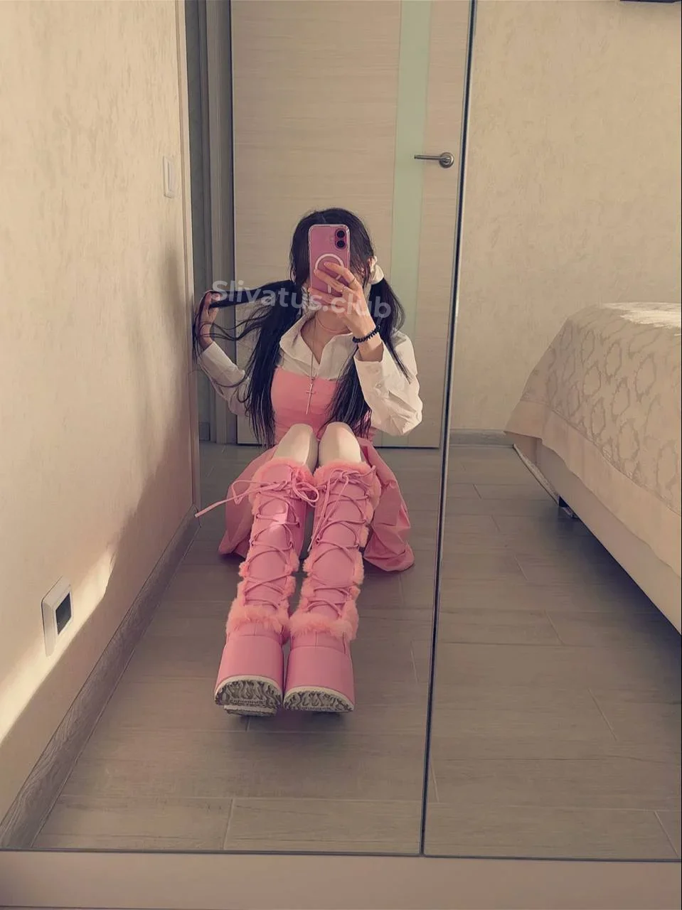 OnlyFans Горячее фото тиктокерши янчк (yanchiiikstar)