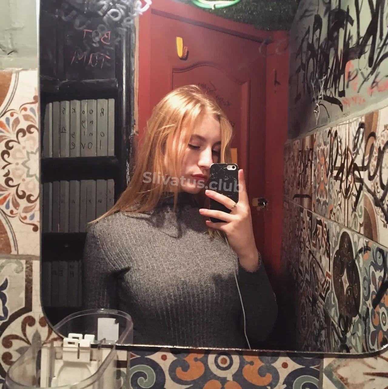 popazik блогерша без одежды