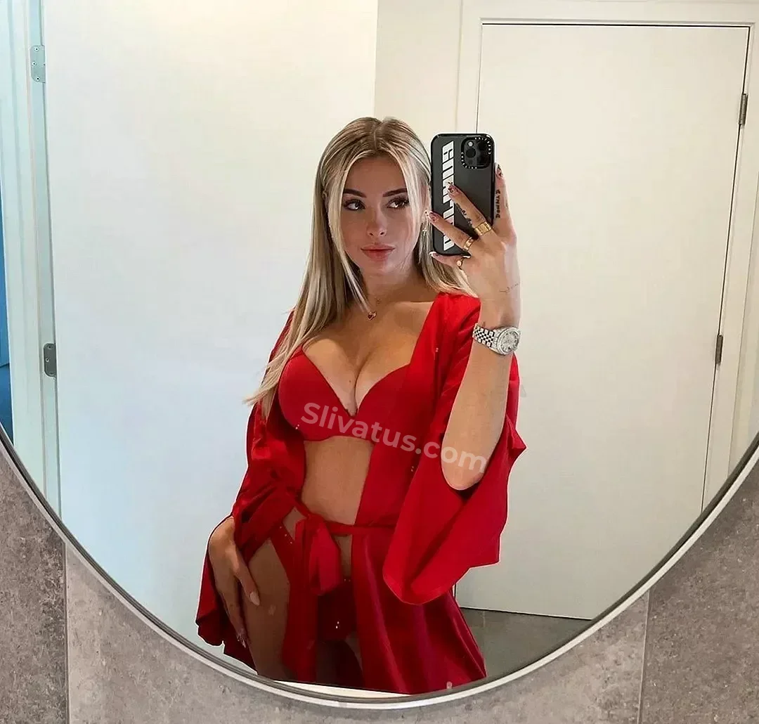 Популярной Слив модели Corinna Kopf