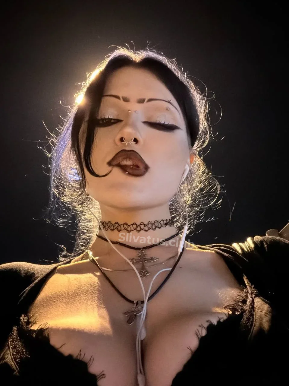 Популярной Свежий слив видео тиктокерши amina moonlight (ammoonlight)