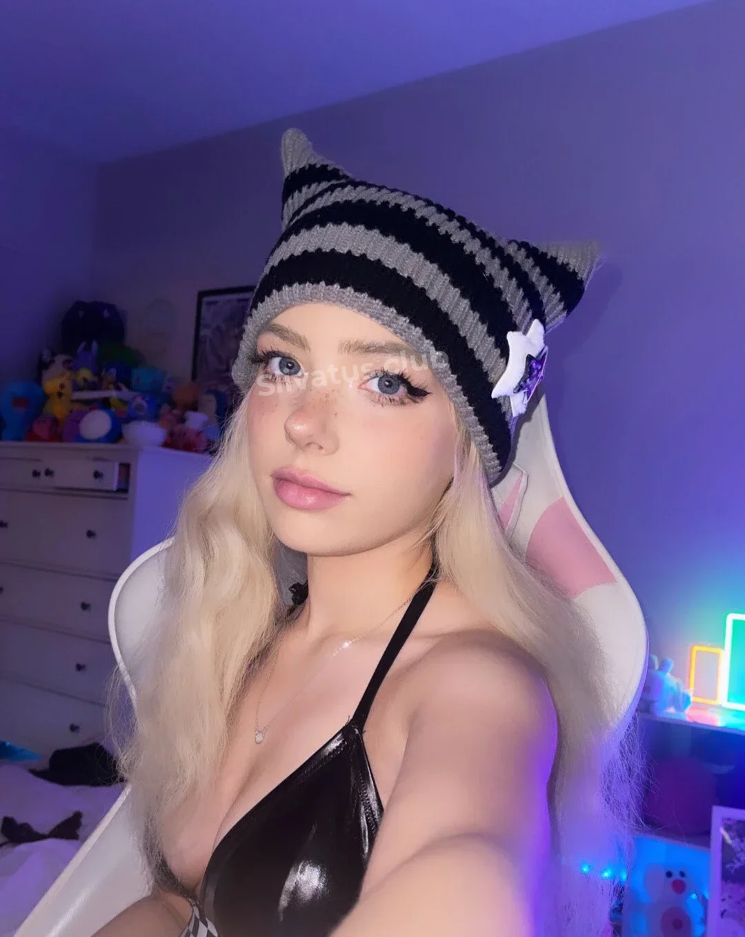 Приватный HD фото слива тиктокерши Dollblush Asmr