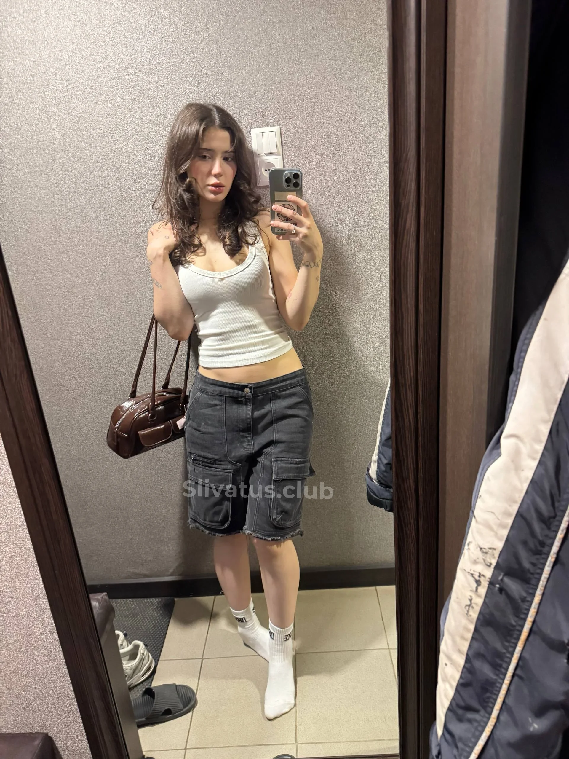Скандальный Голая тиктокерша Flaffyx на фото