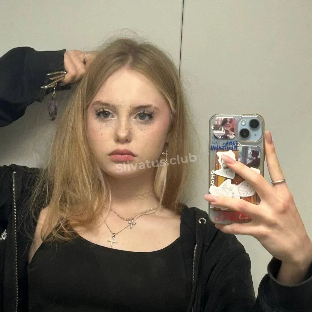 Слив голой блогерши Олька Долька