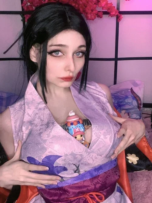 Свежий Утечка фото модели morticia_cos (Mia_green_tea)