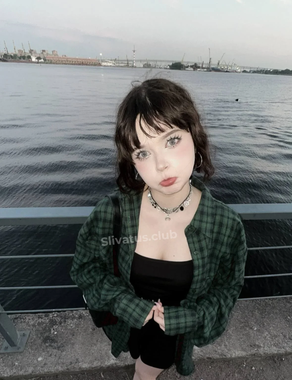 Свежий y.rinaaa - голая блогерша слив