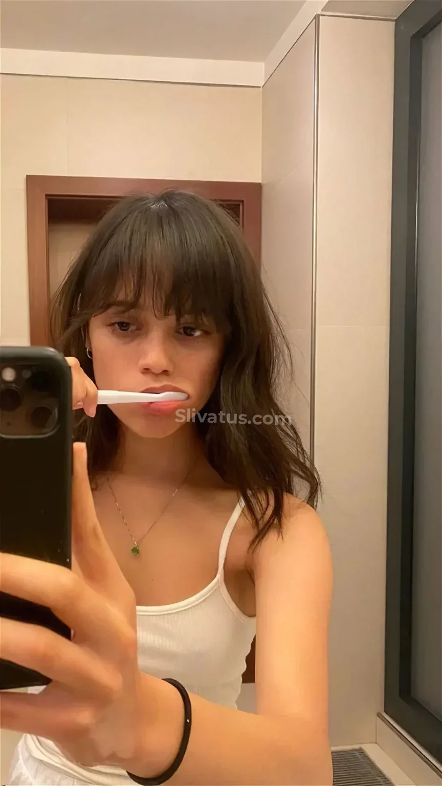 Telegram Слив русских популярных девушек и Дженна Ортега (jennaortega)
