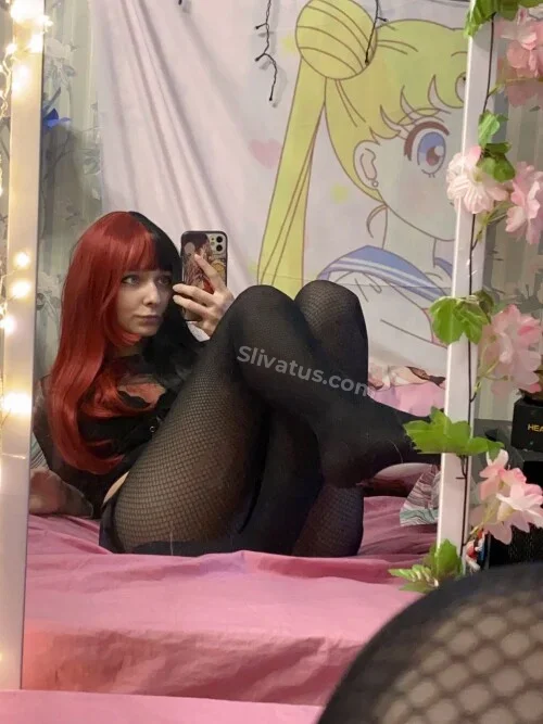 Telegram Свежий слив видео модели morticia_cos (Mia_green_tea)
