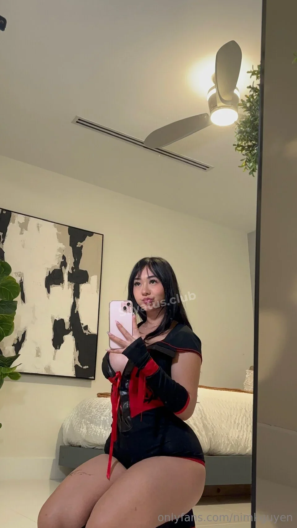 ТГ Голая тиктокерша Kimmy (nimkguyen) на фото