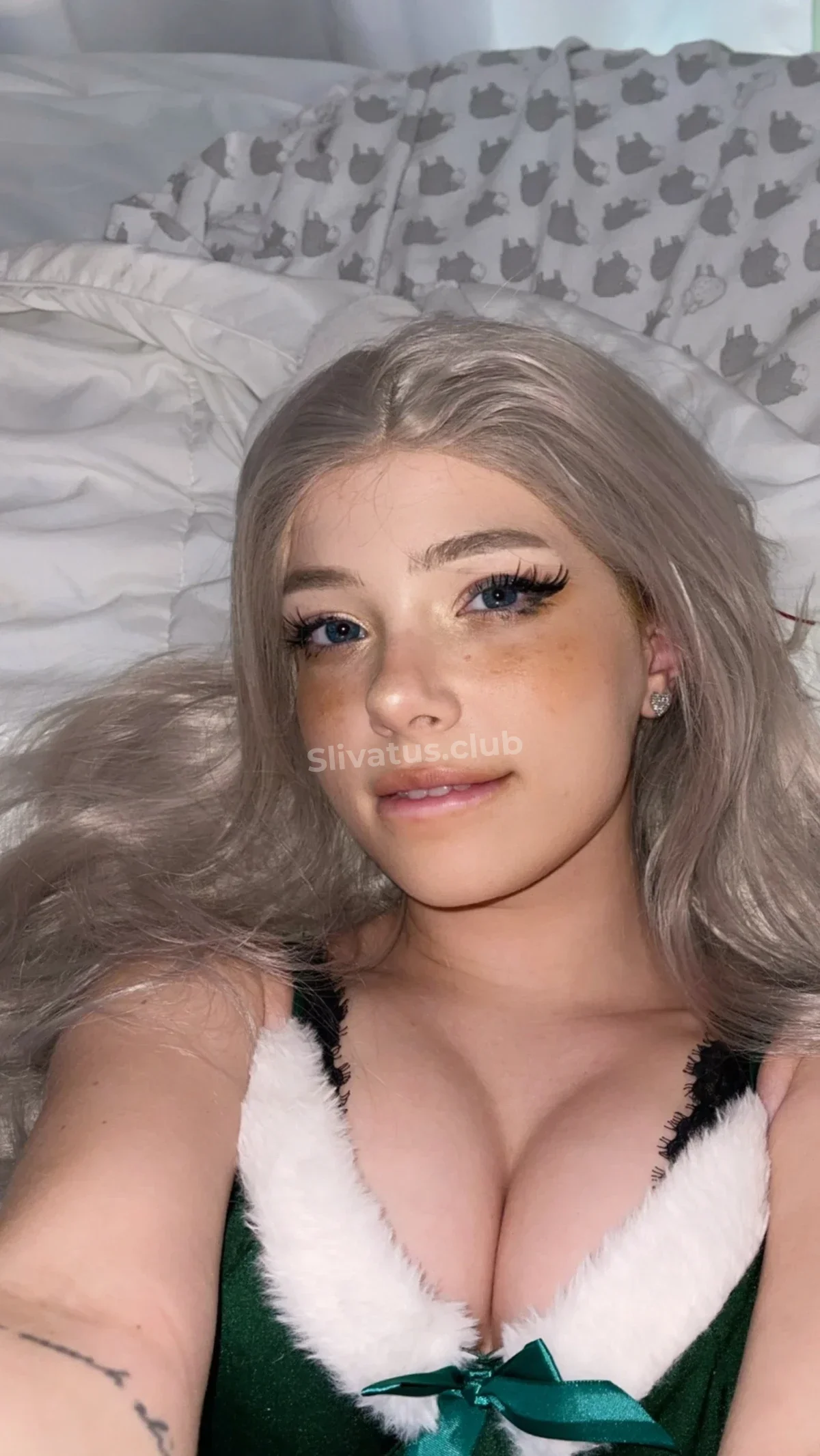 Тикток Фото голой блогерши Dollblush Asmr