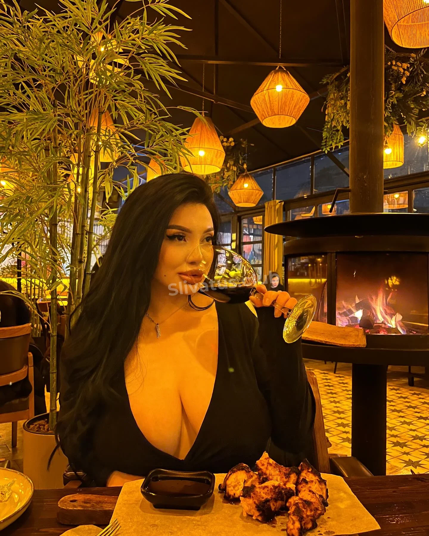 Тикток HD фото слива тиктокерши Dakarimova (Жансая Дакаримова)