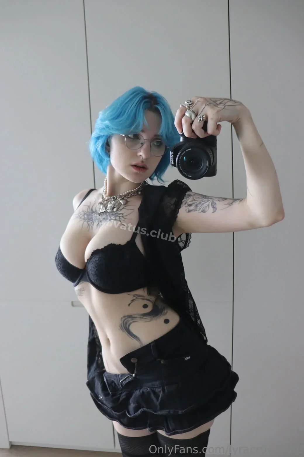 Тикток Слив модели Lyra Crow (Lyracr0w0)