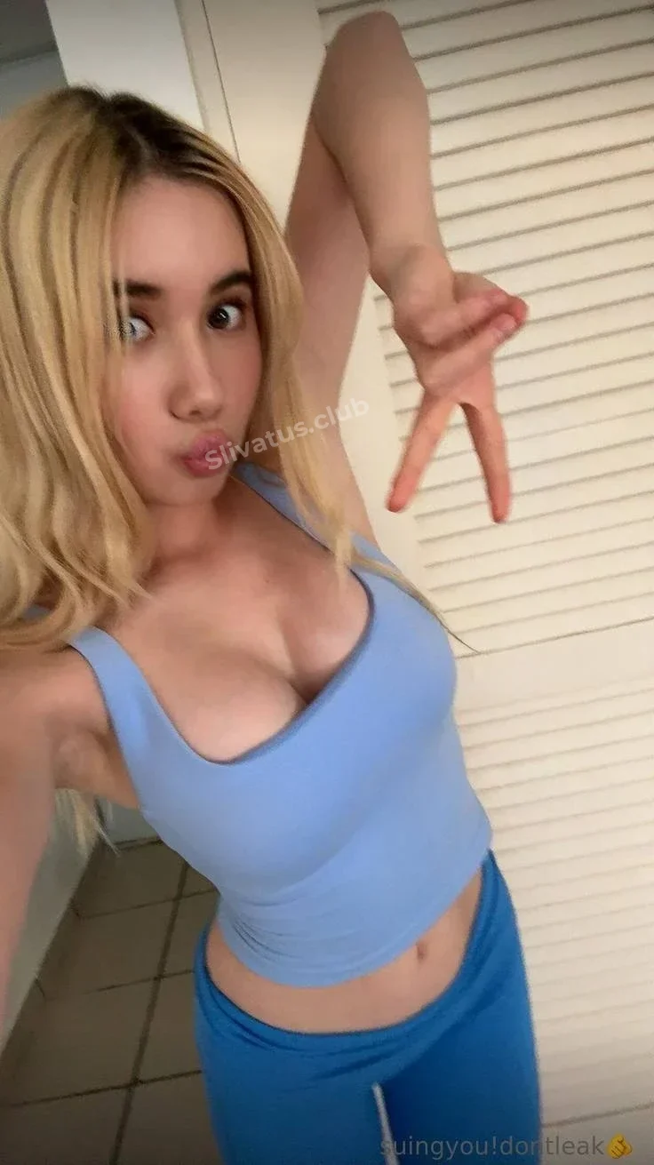 Утечка Фото голой модели Lil Tay