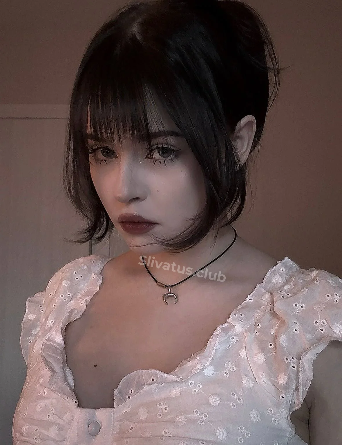 Слив блогерши Голая y.rinaaa слив фото и видео 18+ с приватки