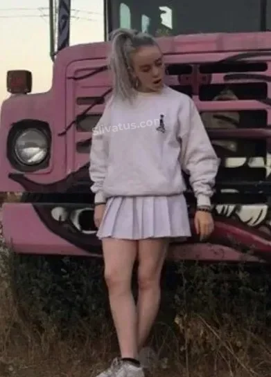 ВК Слив интимного фото звезды Билли Айлиш (Billie Eilish)
